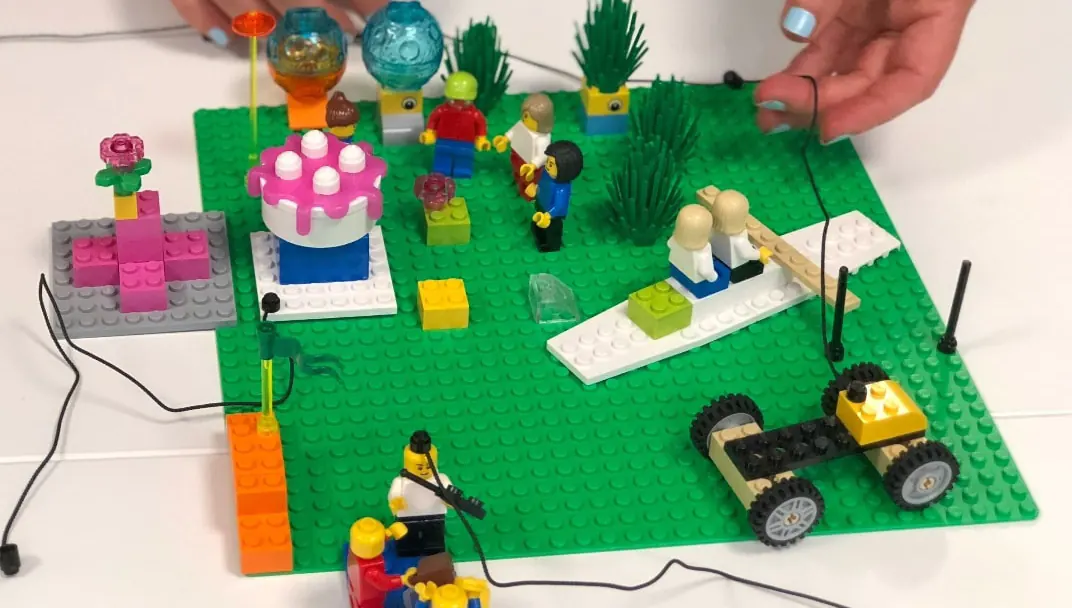 Gro&szlig;gruppenmoderation mit LEGO&reg; SERIOUS PLAY&reg; mit Coachingwerk